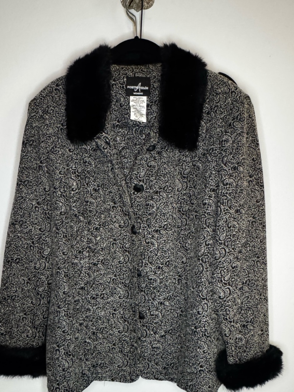 Vintage Positive Attitude 20 Paisley Brocade Jacket Faux Fur Collar Cuffs